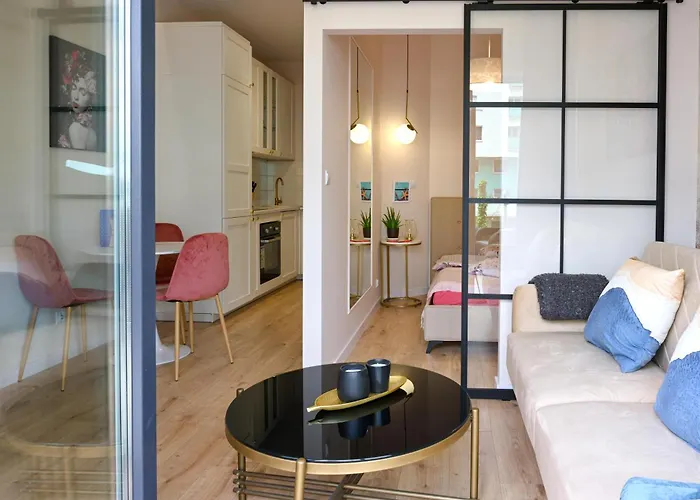 Shark Kingdom Apartment